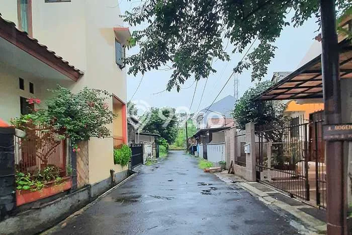 Dijual Cepat Rumah Favorit Siap Huni LB 160m2 di Ciputat Timur, Tangerang Selatan Dijual Cepat Rumah Favorit Siap Huni LB 160m2 di Ciputat Timur, Tangerang Selatan