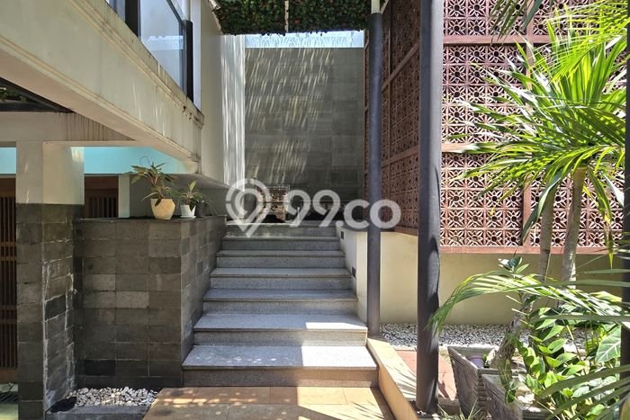 For Sale! Luxury House LT 660m2 Desain Elegan di Sektor 7-Bintaro For Sale! Luxury House LT 660m2 Desain Elegan di Sektor 7-Bintaro