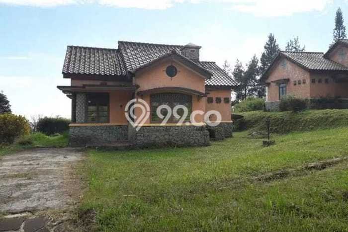 Vila di Ciater, Luas 500m2m², Lokasi Premium Vila di Ciater, Luas 500m2m², Lokasi Premium