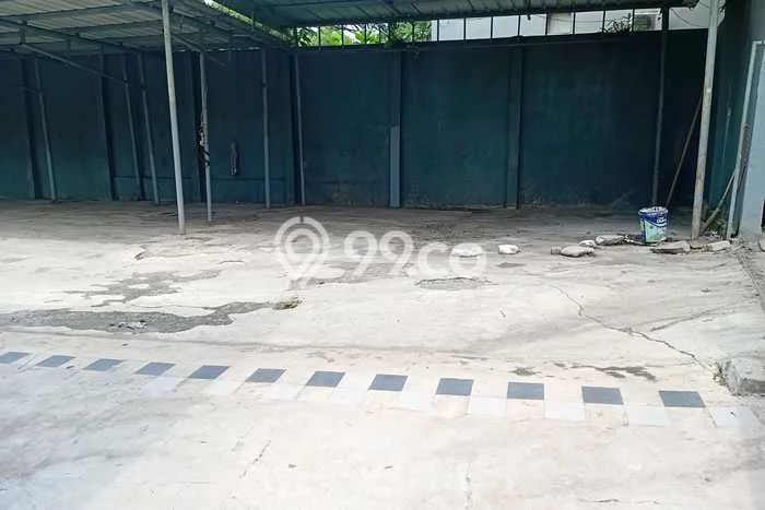 Komersial disewakan di Pancoran Jakarta Selatan dengan luas bangunan 100m2 Komersial disewakan di Pancoran Jakarta Selatan dengan luas bangunan 100m2