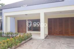 Sewa Rumah Nyaman di Kemang LT 1050m2 / LB 600m2 Kondisi Bagus Sewa Rumah Nyaman di Kemang LT 1050m2 / LB 600m2 Kondisi Bagus