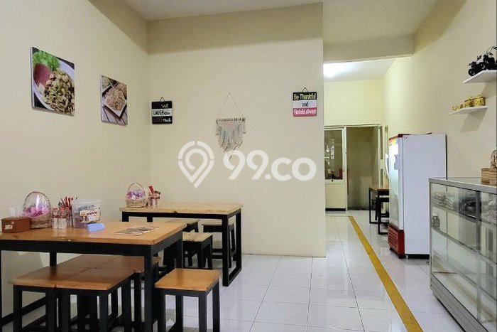Ruko di Blimbing, Luas 96m2m², Jalan Utama, Lokasi Strategis Ruko di Blimbing, Luas 96m2m², Jalan Utama, Lokasi Strategis