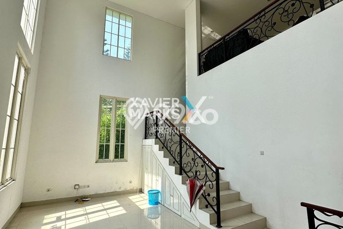 HUNIAN BERKELAS! Rumah Exclusive Kedungkandang, Malang, Luas Tanah 247m2m² Luas Bangunan 200m2m² HUNIAN BERKELAS! Rumah Exclusive Kedungkandang, Malang, Luas Tanah 247m2m² Luas Bangunan 200m2m²