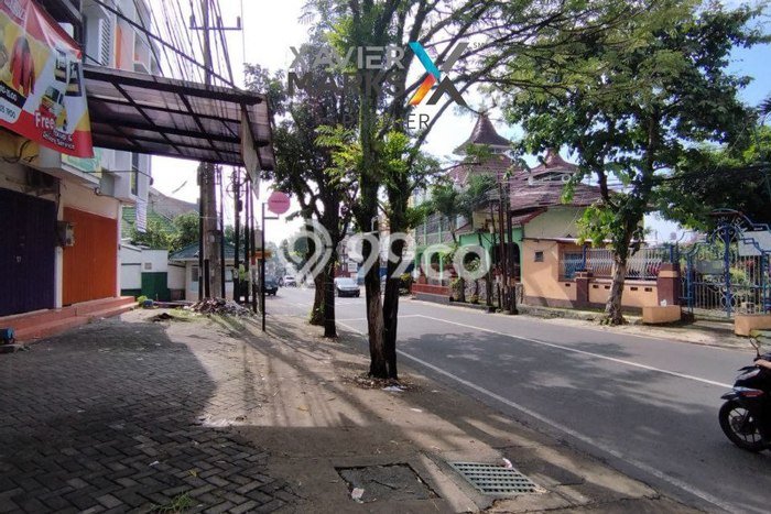 Ruko Bagus LT 68m2 LB 112m2 Dijual di Lowokwaru Malang Ruko Bagus LT 68m2 LB 112m2 Dijual di Lowokwaru Malang