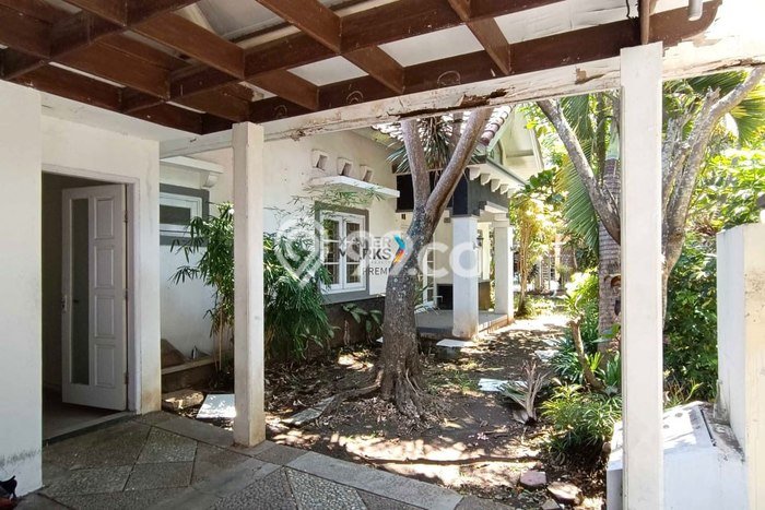 Rumah 3 KT 2 KM LT 418m2m², LB 300m2m² di Araya, Malang Rumah 3 KT 2 KM LT 418m2m², LB 300m2m² di Araya, Malang