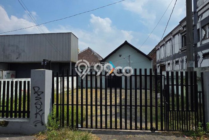 Gudang Premium di Blimbing, Luas 1000m2m², Kawasan Komersial, Tingkat Keramaian Tinggi Gudang Premium di Blimbing, Luas 1000m2m², Kawasan Komersial, Tingkat Keramaian Tinggi