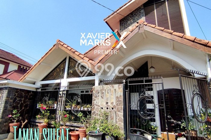 Dijual Rumah Premium dengan Fasilitas Sekitar Lengkap di Blimbing, Malang Dijual Rumah Premium dengan Fasilitas Sekitar Lengkap di Blimbing, Malang