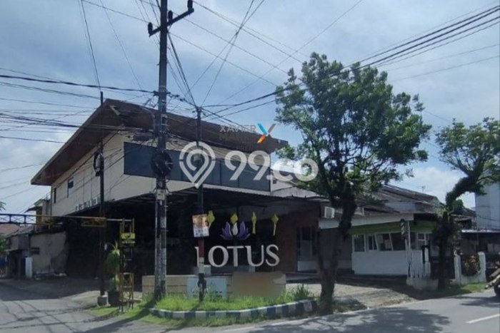 Unit Komersial Dijual di Malang LT 370m2 & LB 300m2 Unit Komersial Dijual di Malang LT 370m2 & LB 300m2