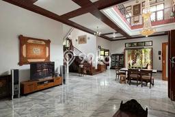 Rumah Elit Modern Siap Huni di Bintaro Tangerang Selatan Rumah Elit Modern Siap Huni di Bintaro Tangerang Selatan