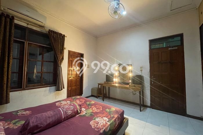 Kost Strategis Disewakan di Tebet, Jakarta Selatan Kondisi Baik Full Furnished Kost Strategis Disewakan di Tebet, Jakarta Selatan Kondisi Baik Full Furnished