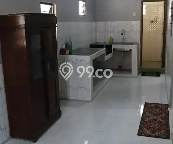 Kos-kosan Strategis Disewakan di Simokerto, Surabaya Kondisi Baik Full Furnished Kos-kosan Strategis Disewakan di Simokerto, Surabaya Kondisi Baik Full Furnished