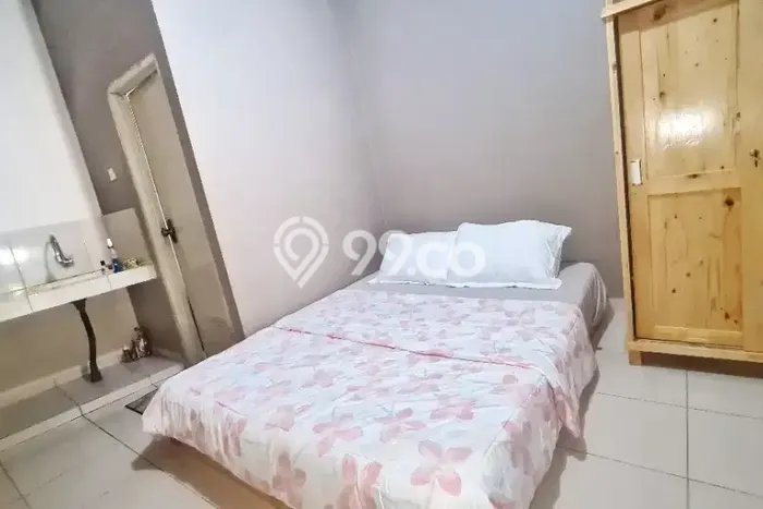 Rumah Kost Disewakan di Makasar, Jakarta Timur Full Furnished Rumah Kost Disewakan di Makasar, Jakarta Timur Full Furnished