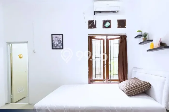 Kost Strategis Disewakan di Cilandak, Jakarta Selatan Kondisi Baik Full Furnished Kost Strategis Disewakan di Cilandak, Jakarta Selatan Kondisi Baik Full Furnished