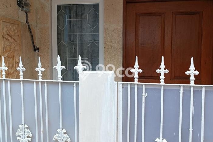 Kost Strategis Disewakan di Tebet, Jakarta Selatan Kondisi Baik Full Furnished Kost Strategis Disewakan di Tebet, Jakarta Selatan Kondisi Baik Full Furnished