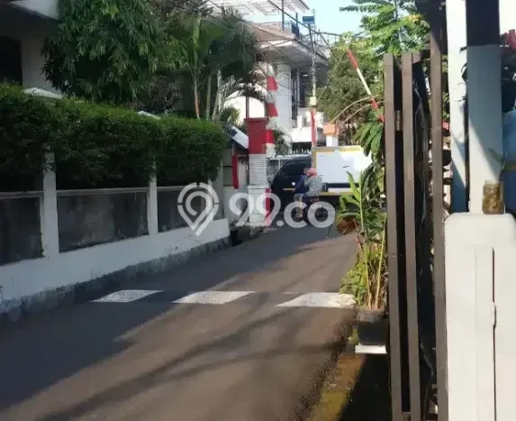 Kost Lengkap Strategis di Palmerah Full Furnished Kost Lengkap Strategis di Palmerah Full Furnished
