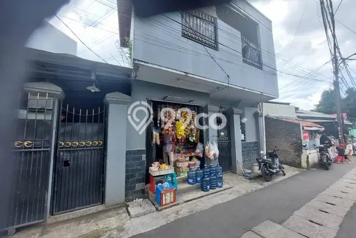 Tersedia Kost Lokasi Kramat Jati, Jakarta Timur Area Strategis Tersedia Kost Lokasi Kramat Jati, Jakarta Timur Area Strategis