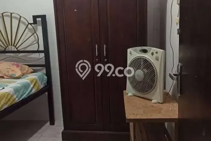 Kost Nyaman Strategis di Sawahan Full Furnished Kost Nyaman Strategis di Sawahan Full Furnished