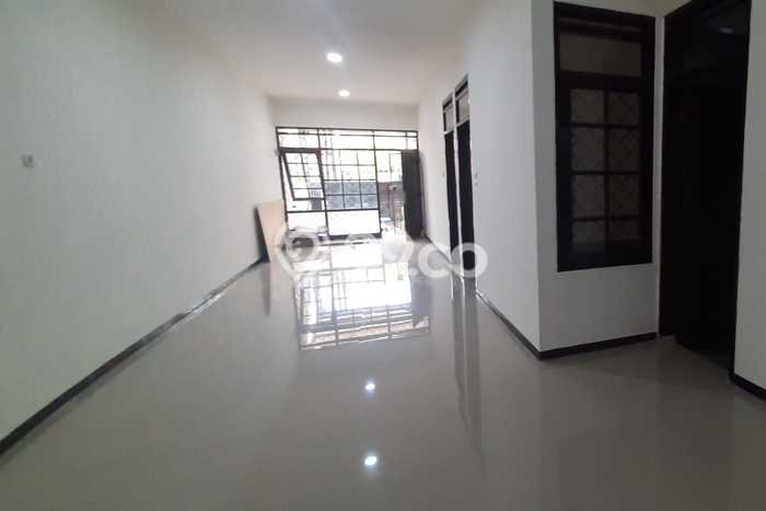 Rumah Modern 2 KT di Taman Holis Indah Bandung Unfurnished Rumah Modern 2 KT di Taman Holis Indah Bandung Unfurnished