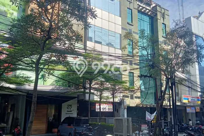 Ruko Disewa di Jakarta Selatan dengan LB 350m2 Area Komersial Ramai Ruko Disewa di Jakarta Selatan dengan LB 350m2 Area Komersial Ramai