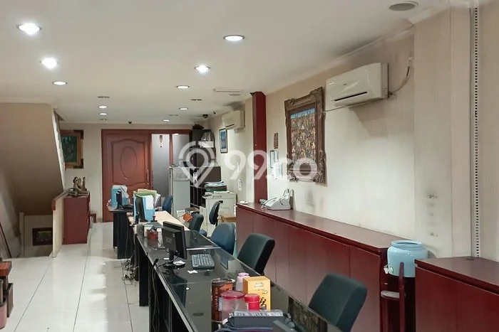 Unit Ruko Dijual di Gambir Jakarta Pusat Luas Tanah 130m2, Luas Bangunan 129m2 Unit Ruko Dijual di Gambir Jakarta Pusat Luas Tanah 130m2, Luas Bangunan 129m2