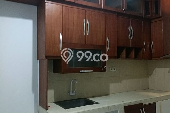 Disewakan! Rumah 3 Kamar Tidur &
3 Kamar Mandi di Cengkareng Barat, Jakarta Barat Disewakan! Rumah 3 Kamar Tidur &
3 Kamar Mandi di Cengkareng Barat, Jakarta Barat