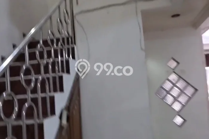 Disewakan! Rumah 3 Kamar Tidur &
2 Kamar Mandi di Taman Palem, Jakarta Barat Disewakan! Rumah 3 Kamar Tidur &
2 Kamar Mandi di Taman Palem, Jakarta Barat