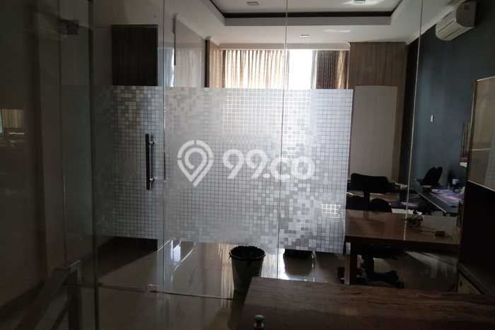 Ruko Bagus Dijual LB 240m2 Lokasi Strategis Jakarta Barat Area Cocok untuk Bisnis Ruko Bagus Dijual LB 240m2 Lokasi Strategis Jakarta Barat Area Cocok untuk Bisnis
