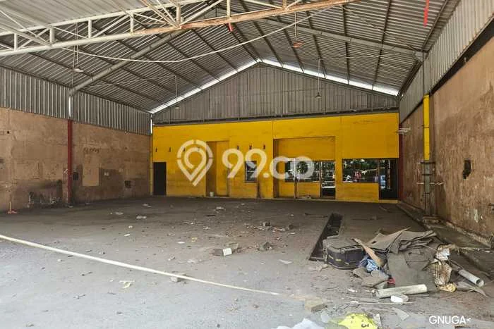 Gudang Kawasan Strategis di Rungkut, Luas 310m2m², Jalan Utama Gudang Kawasan Strategis di Rungkut, Luas 310m2m², Jalan Utama