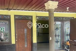 Rumah Lokasi Strategis area Rungkut, Surabaya, LT 150m2m² LB 102m2m² Rumah Lokasi Strategis area Rungkut, Surabaya, LT 150m2m² LB 102m2m²