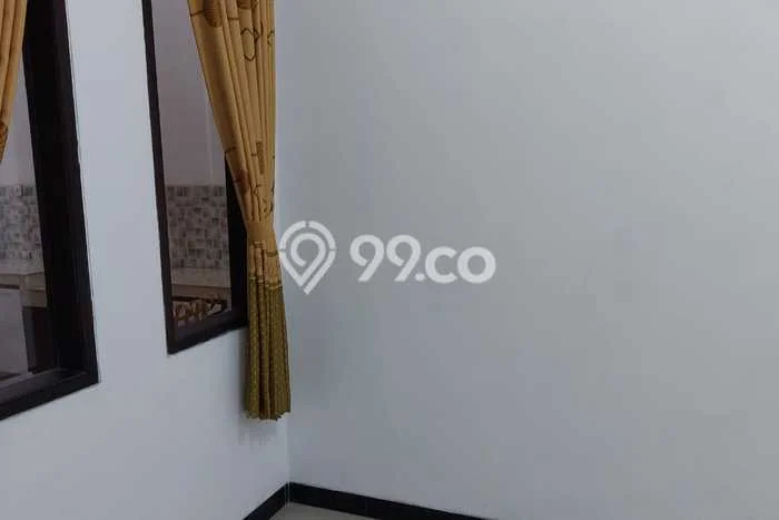 PROPERTI UNGGULAN! Rumah di Waru, 2 KM, Lingkungan Elite, LT 180m2m² LB 180m2m² PROPERTI UNGGULAN! Rumah di Waru, 2 KM, Lingkungan Elite, LT 180m2m² LB 180m2m²