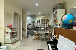 Ready to Use! Luxury House LT 90m2 Desain Elegan di Green Lake City Ready to Use! Luxury House LT 90m2 Desain Elegan di Green Lake City