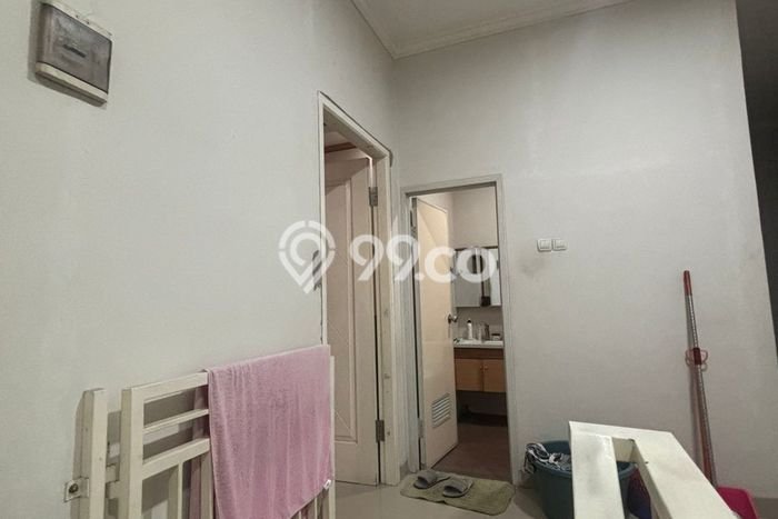 For Sale Rumah 4 Kamar Lokasi Strategis Nyaman dan Strategis di Cipondoh For Sale Rumah 4 Kamar Lokasi Strategis Nyaman dan Strategis di Cipondoh