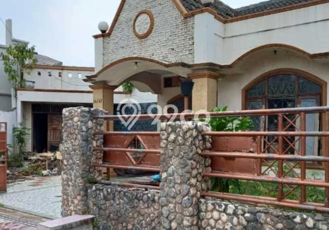 Jual Rumah Strategis Bagus Punya 3 KT di Pamulang Tangerang Selatan SHM Jual Rumah Strategis Bagus Punya 3 KT di Pamulang Tangerang Selatan SHM