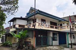 Hunian Cantik Minimalis Lb 240m2 di Cakung, Jakarta Timur Hunian Cantik Minimalis Lb 240m2 di Cakung, Jakarta Timur