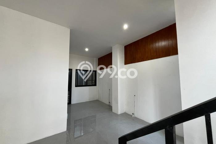 LISTING BARU! Rumah Strategis di Boyolali Kota, Luas 180m2m² LB 350m2m² LISTING BARU! Rumah Strategis di Boyolali Kota, Luas 180m2m² LB 350m2m²