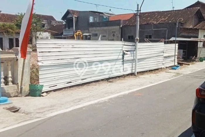 Tanah Dijual Area Strategis di Karang Anyar Surakarta 440m2 Tanah Dijual Area Strategis di Karang Anyar Surakarta 440m2