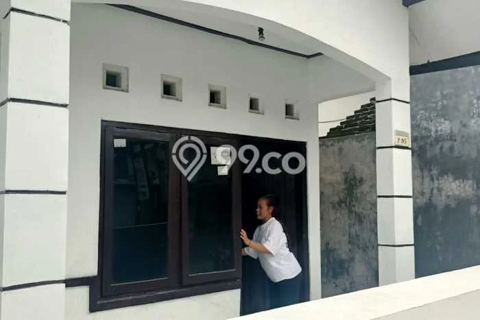 Rumah Minimalis Dijual di Colomadu 2 Kamar dengan LT 84m2 Rumah Minimalis Dijual di Colomadu 2 Kamar dengan LT 84m2