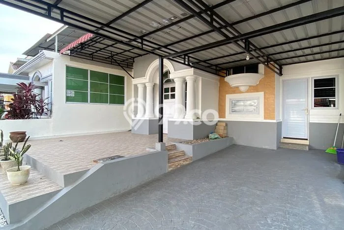 Disewakan! Rumah 3 Kamar Tidur &
4 Kamar Mandi di Batam Centre, Batam Disewakan! Rumah 3 Kamar Tidur &
4 Kamar Mandi di Batam Centre, Batam