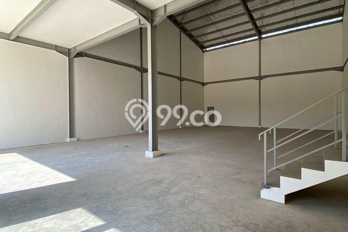 Disewakan Gudang di Kawasan Ramai Batam Centre Luas 540m2 Disewakan Gudang di Kawasan Ramai Batam Centre Luas 540m2