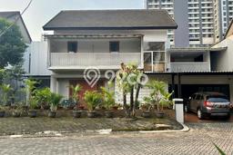 Rumah Mewah LB 676m2 Siap Pakai Desain Elegan di Bintaro, Tangerang Selatan Rumah Mewah LB 676m2 Siap Pakai Desain Elegan di Bintaro, Tangerang Selatan