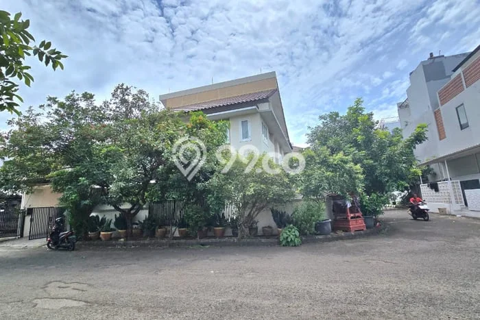 Siap Huni Hunian Elit 4 Kamar di Cilandak Dekat ke Mana Saja Siap Huni Hunian Elit 4 Kamar di Cilandak Dekat ke Mana Saja