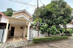 Ready to Use! Luxury House LT 215m2 Desain Modern di Bintaro Ready to Use! Luxury House LT 215m2 Desain Modern di Bintaro