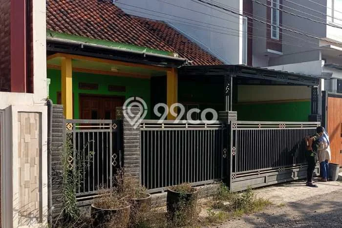 Rumah Terawat di Banyuresmi, Garut, Luas 96m2m² Bangunan 60m2m² DIJUAL CEPAT! Rumah Terawat di Banyuresmi, Garut, Luas 96m2m² Bangunan 60m2m² DIJUAL CEPAT!