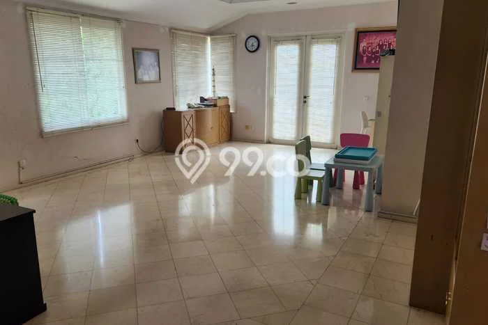 Siap Huni Rumah Mewah 5 Kamar di Karawaci Dekat ke Mana Pun Siap Huni Rumah Mewah 5 Kamar di Karawaci Dekat ke Mana Pun