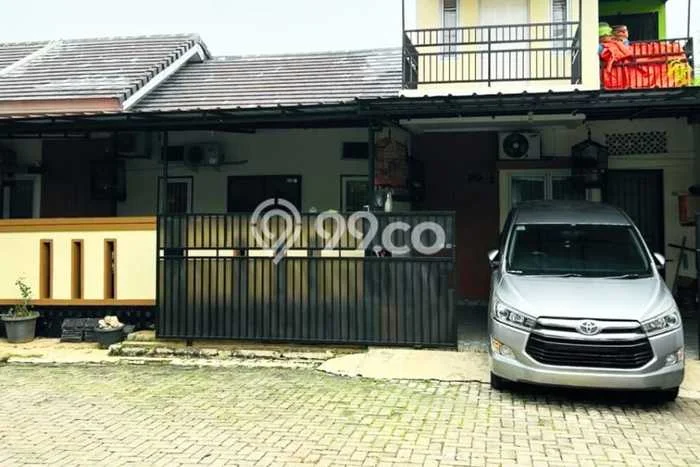Jual Rumah Strategis Bagus Punya 4 KT di Serpong Tangerang Selatan SHM Jual Rumah Strategis Bagus Punya 4 KT di Serpong Tangerang Selatan SHM