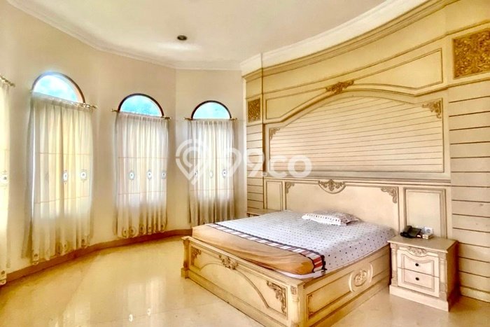 Rumah Luxury Modern Tanpa Renovasi di Bintaro Tangerang Selatan Rumah Luxury Modern Tanpa Renovasi di Bintaro Tangerang Selatan