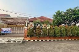 For Sale Rumah Mewah Exclusive di Ciputat Timur, Tangerang Selatan For Sale Rumah Mewah Exclusive di Ciputat Timur, Tangerang Selatan