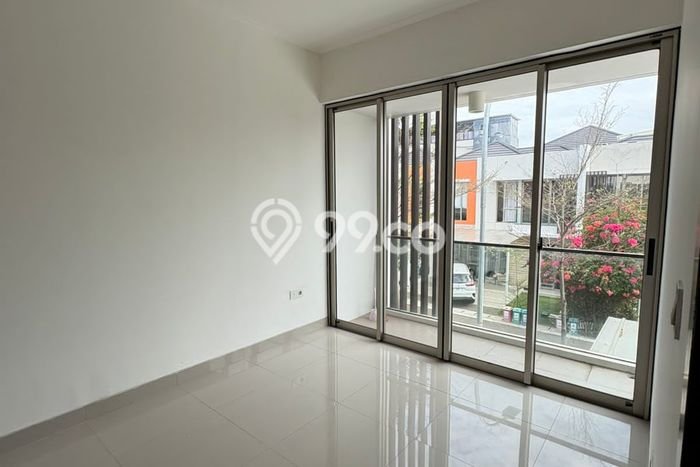Rumah Asri area , 3 KT, LT 80m2m² LB 105m2m² Rumah Asri area , 3 KT, LT 80m2m² LB 105m2m²