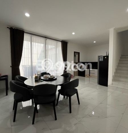 Ready to Use! Luxury House LT 160m2 Desain Modern di Pantai Indah Kapuk Ready to Use! Luxury House LT 160m2 Desain Modern di Pantai Indah Kapuk