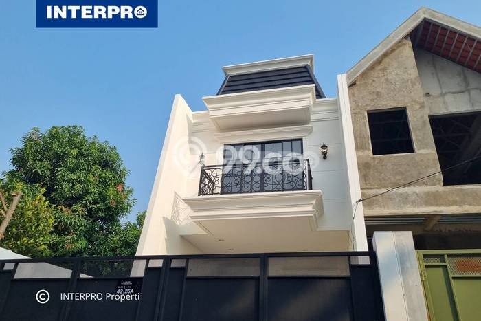 Dijual Rumah Eksklusif 3 KT di Kav DKI, Jakarta Barat Dijual Rumah Eksklusif 3 KT di Kav DKI, Jakarta Barat